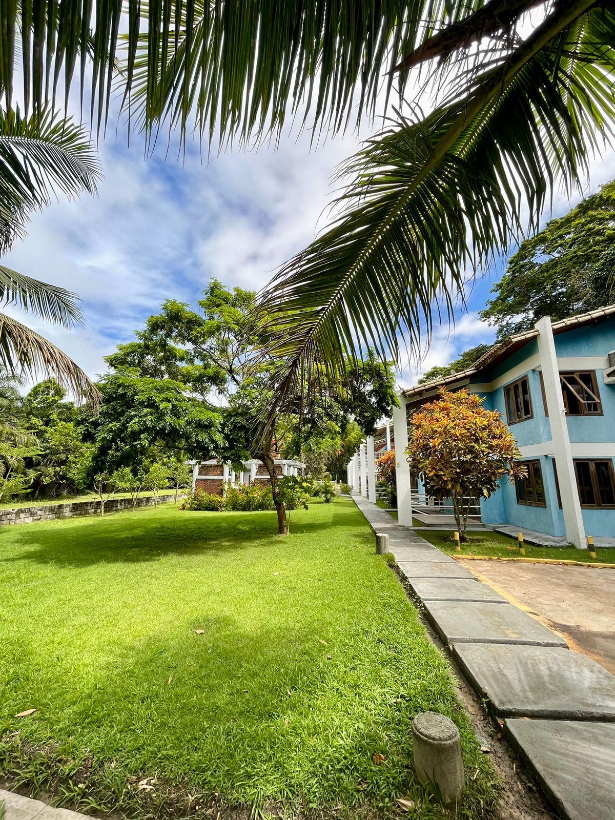 Vende apartamento mobiliado em  Porto Seguro