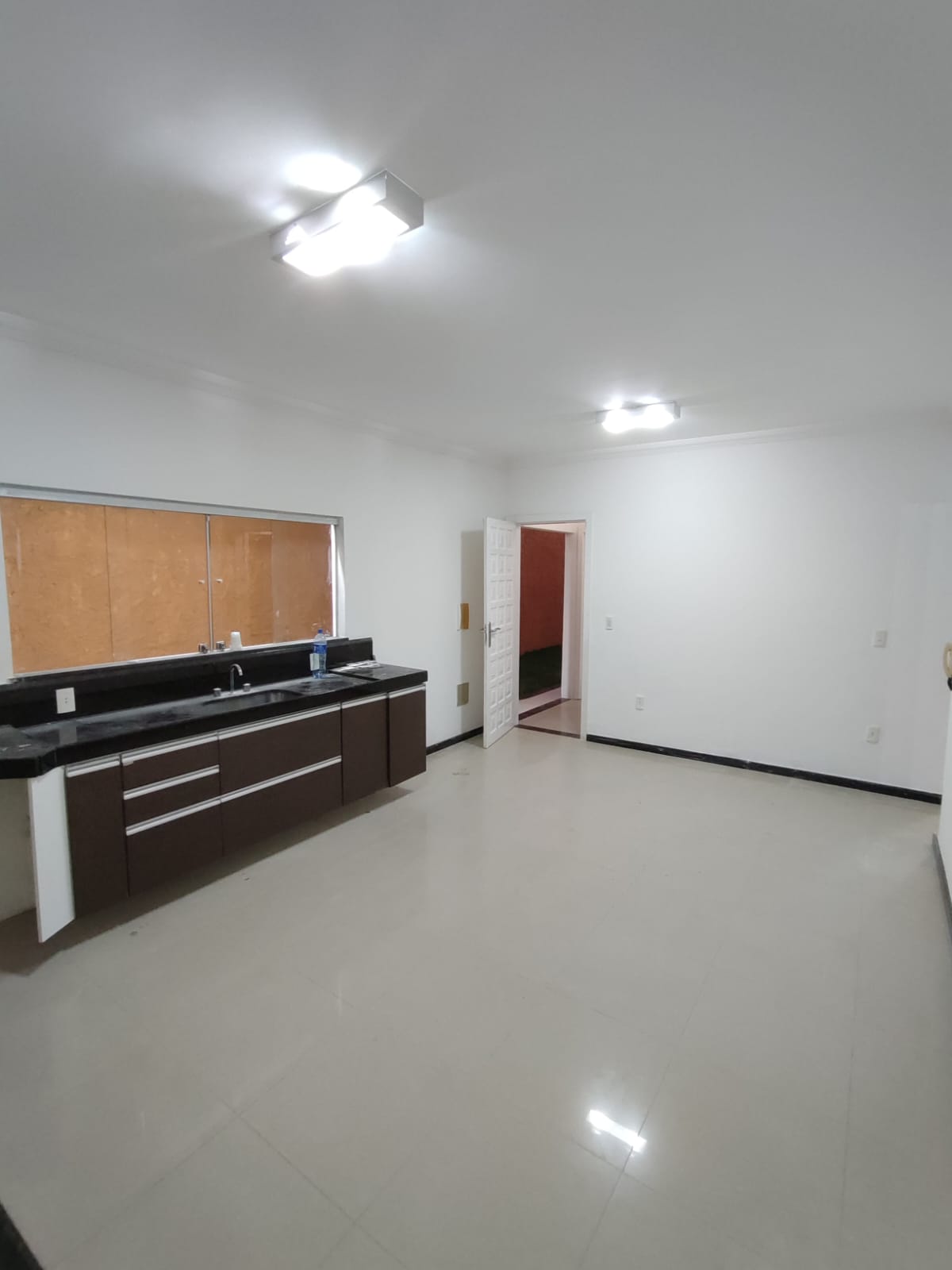 Aluga Casa Ampla com área gourmet no bairro Colonial