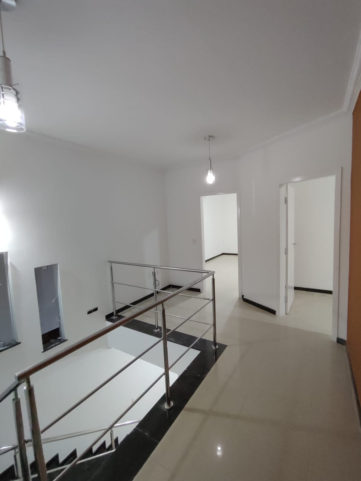 Aluga Casa Ampla com área gourmet no bairro Colonial