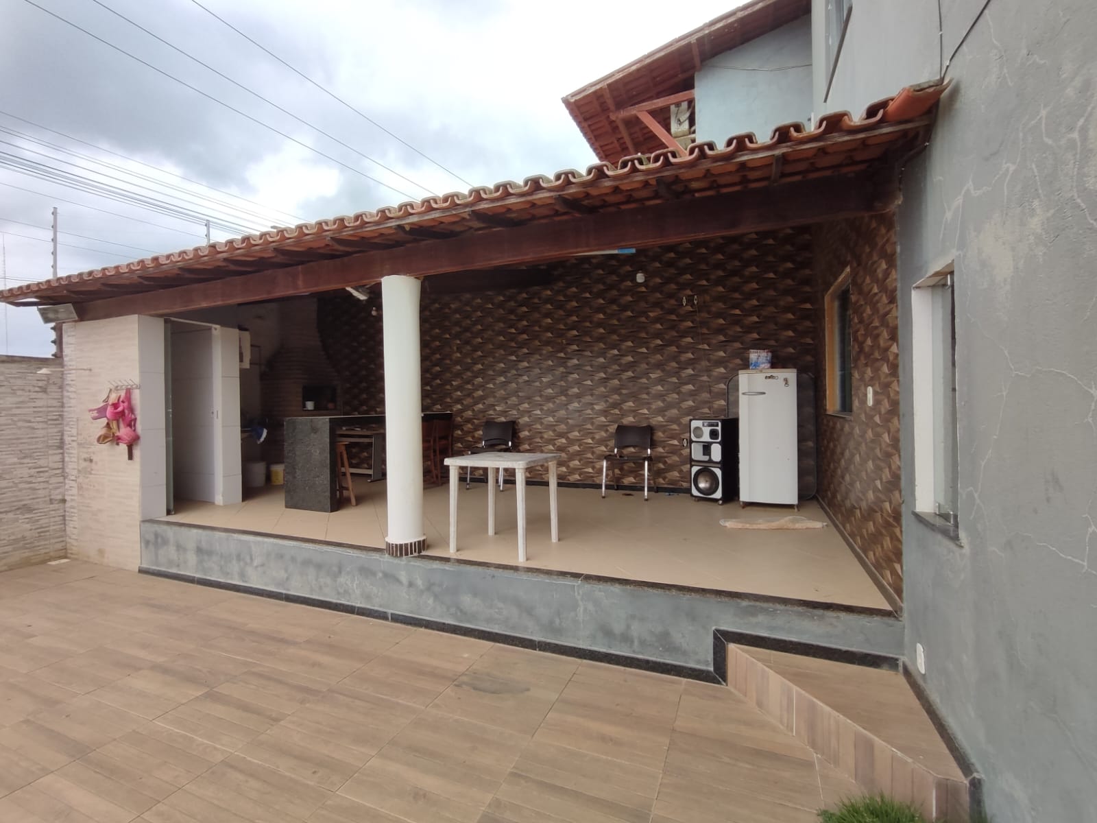 Vende  Casa com piscina no bairro Alto da Boa Vista