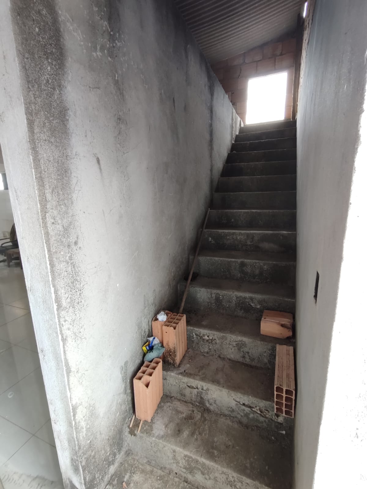 Vende  Casa com piscina no bairro Alto da Boa Vista