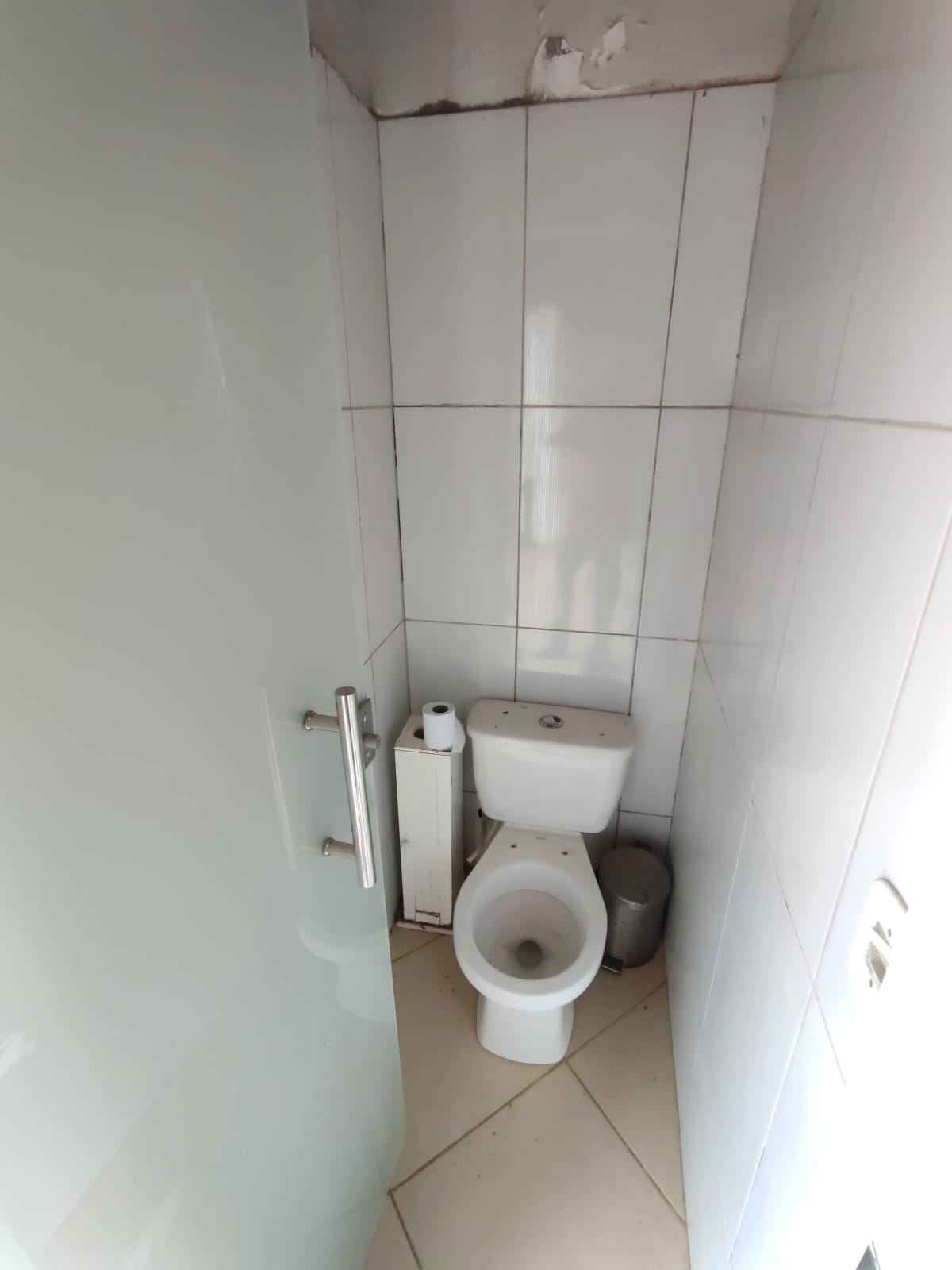 Vende  Casa com piscina no bairro Alto da Boa Vista
