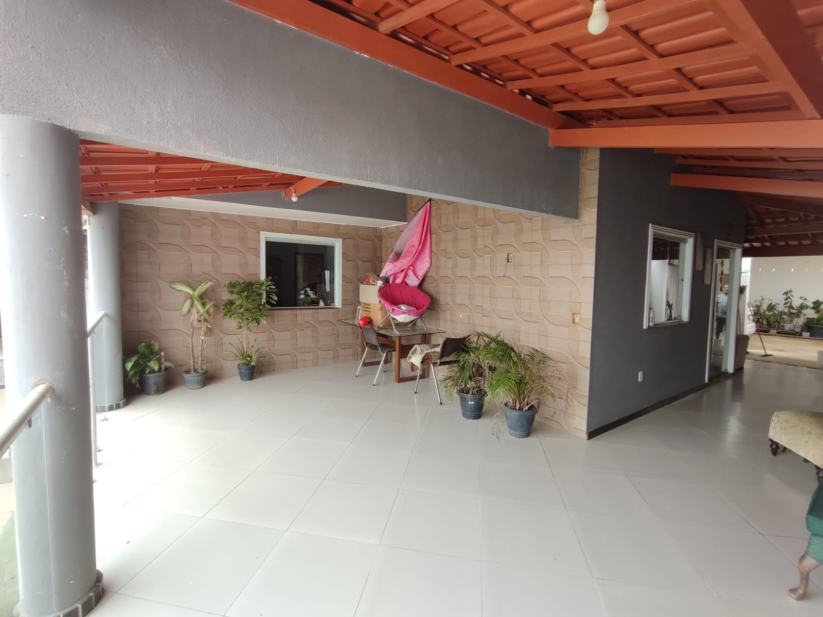 Vende  Casa com piscina no bairro Alto da Boa Vista