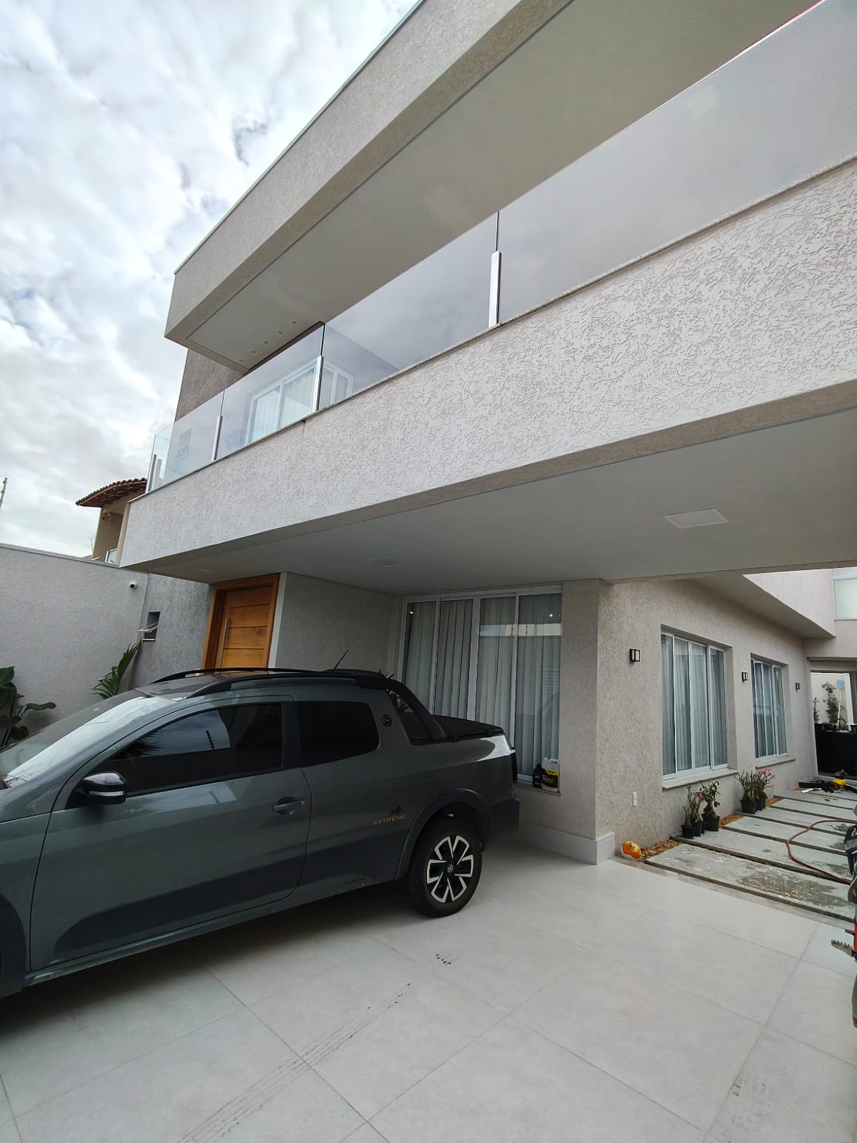 Vende Casa de Alto Padrão no bairro Centauro 