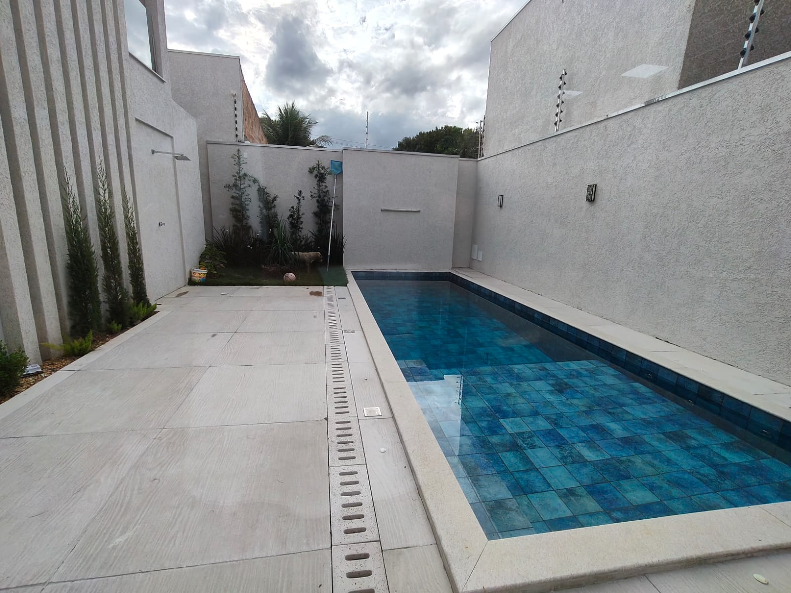 Vende Casa de Alto Padrão no bairro Centauro 
