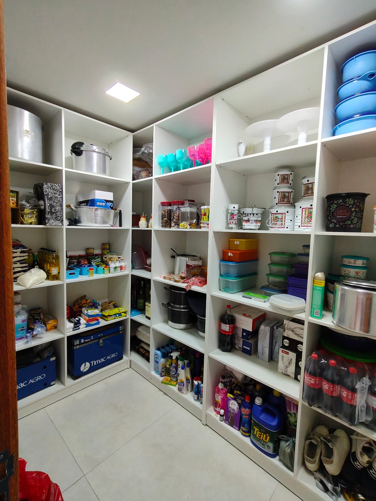 Vende Casa de Alto Padrão no bairro Centauro 