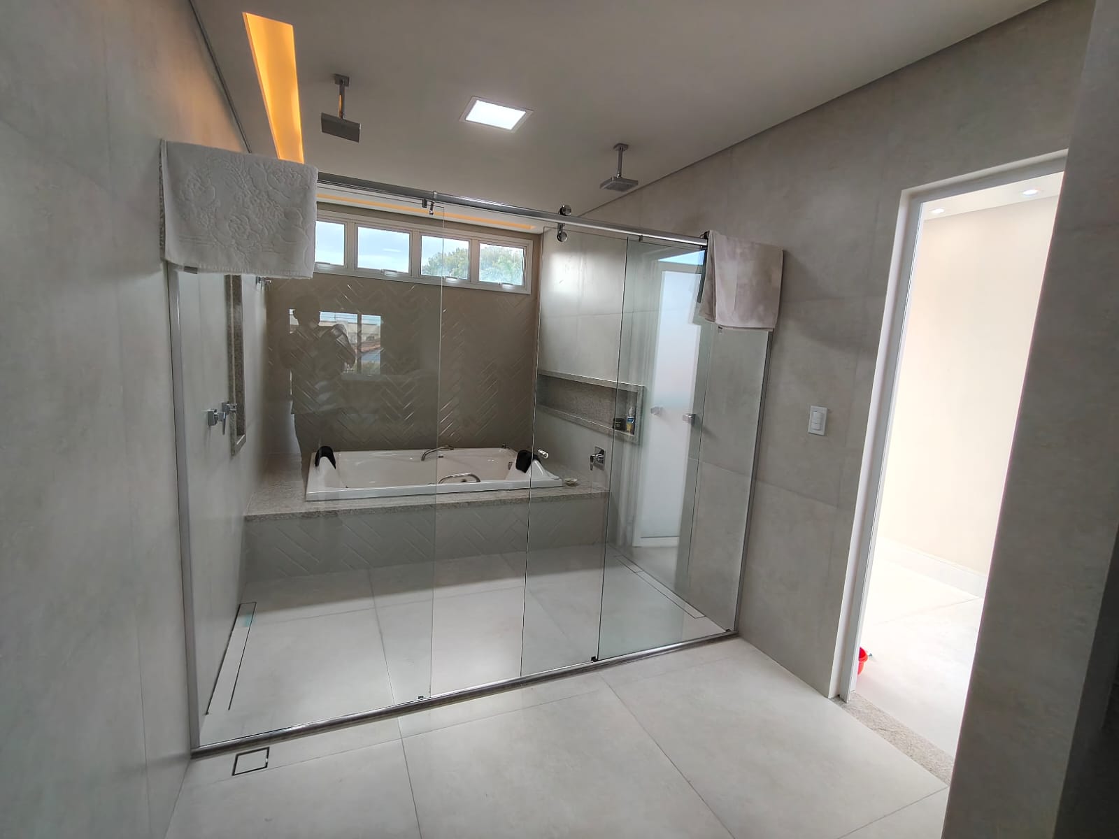 Vende Casa de Alto Padrão no bairro Centauro 