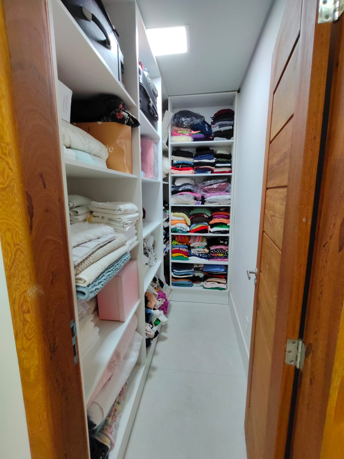 Vende Casa de Alto Padrão no bairro Centauro 