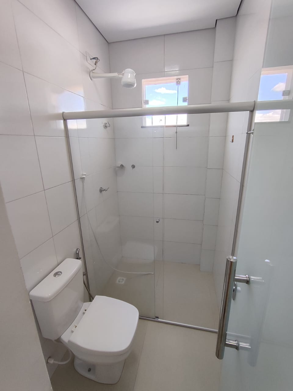 Aluga Apartamento com 3/4 no Centro (Próx. a faculdade Pitágoras -3º ANDAR)