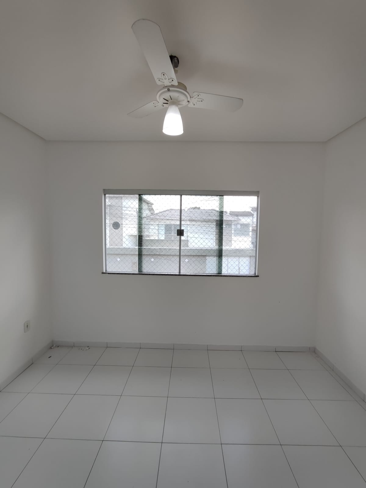 Aluga Apartamento no Bairro Alamar