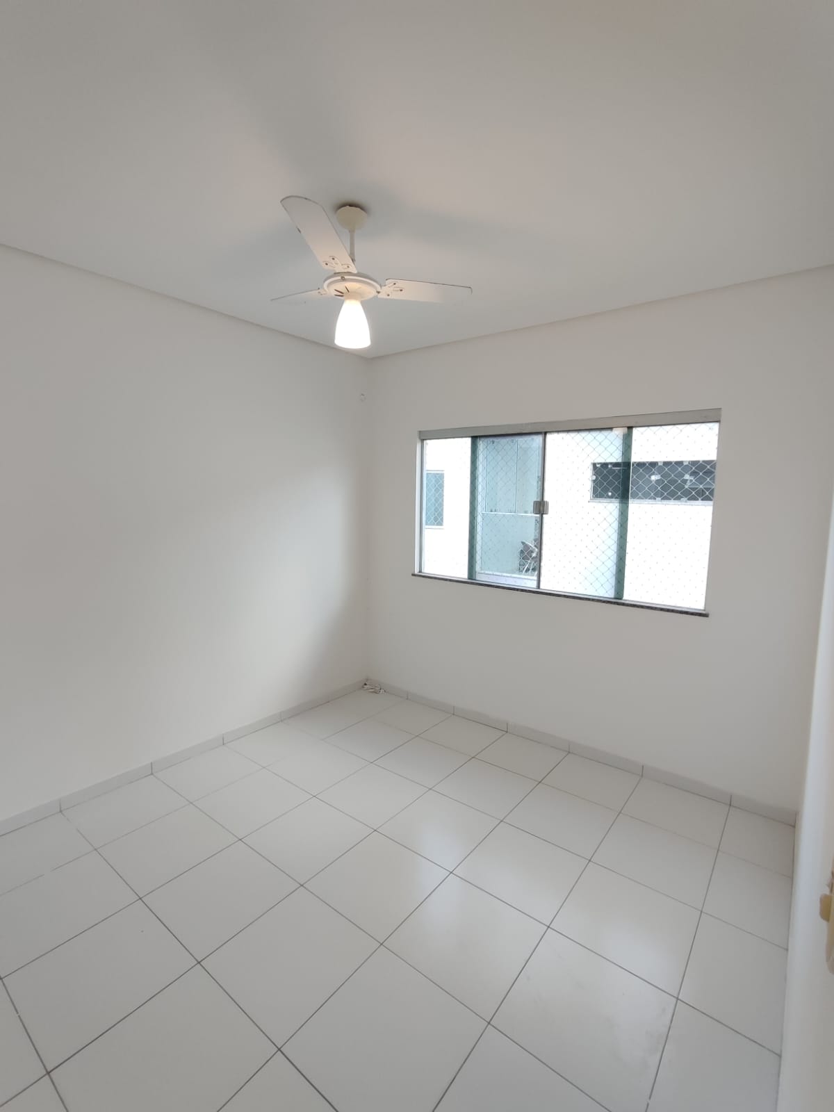 Aluga Apartamento no Bairro Alamar