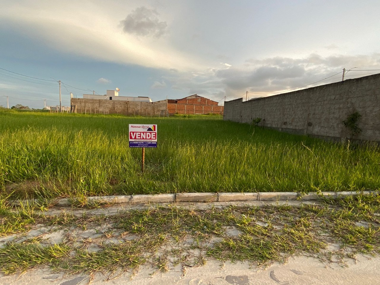 Vende terreno no bairro Jardim América II