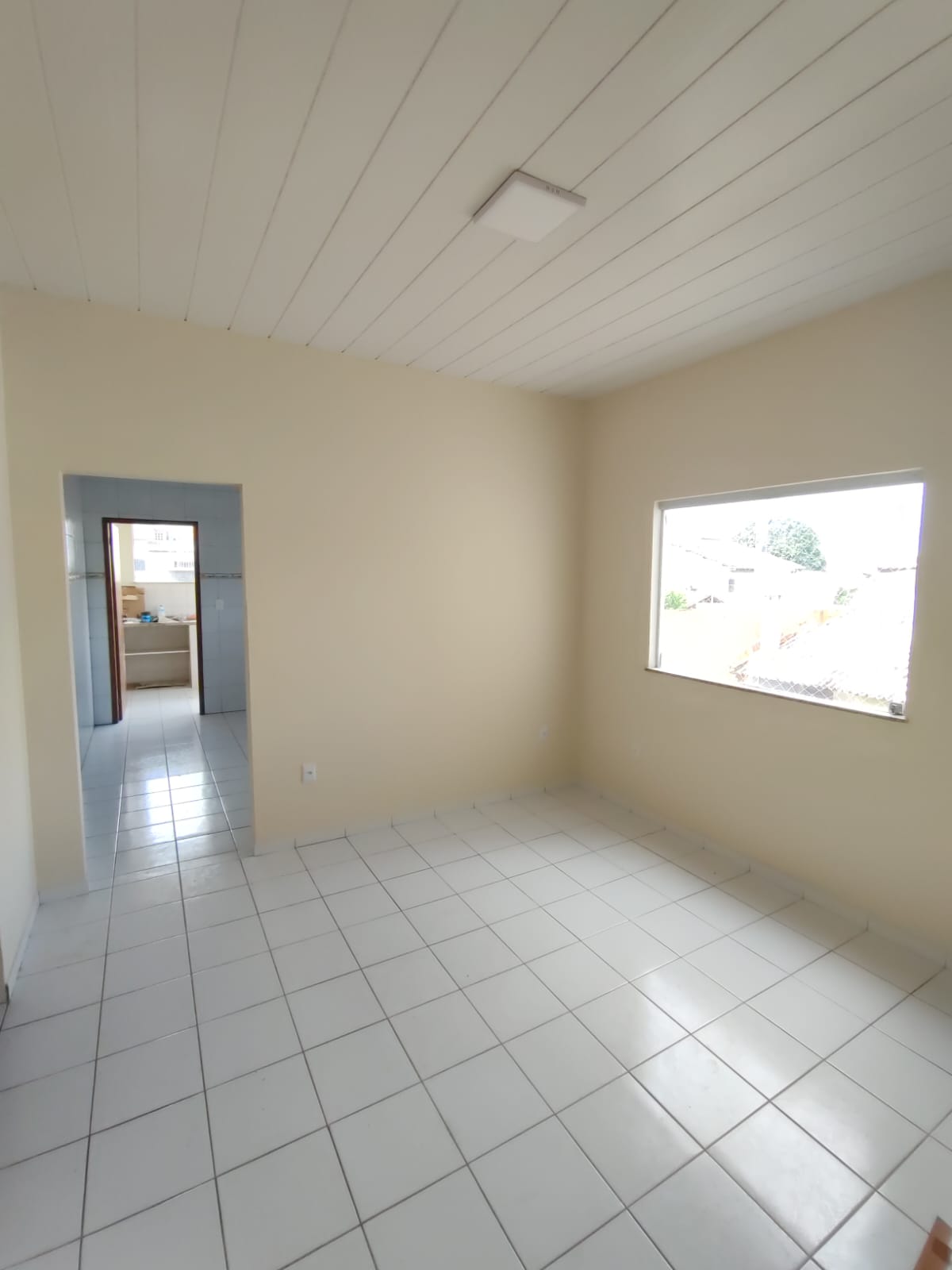 Aluga Apartamento Amplo no Bairro Alamar