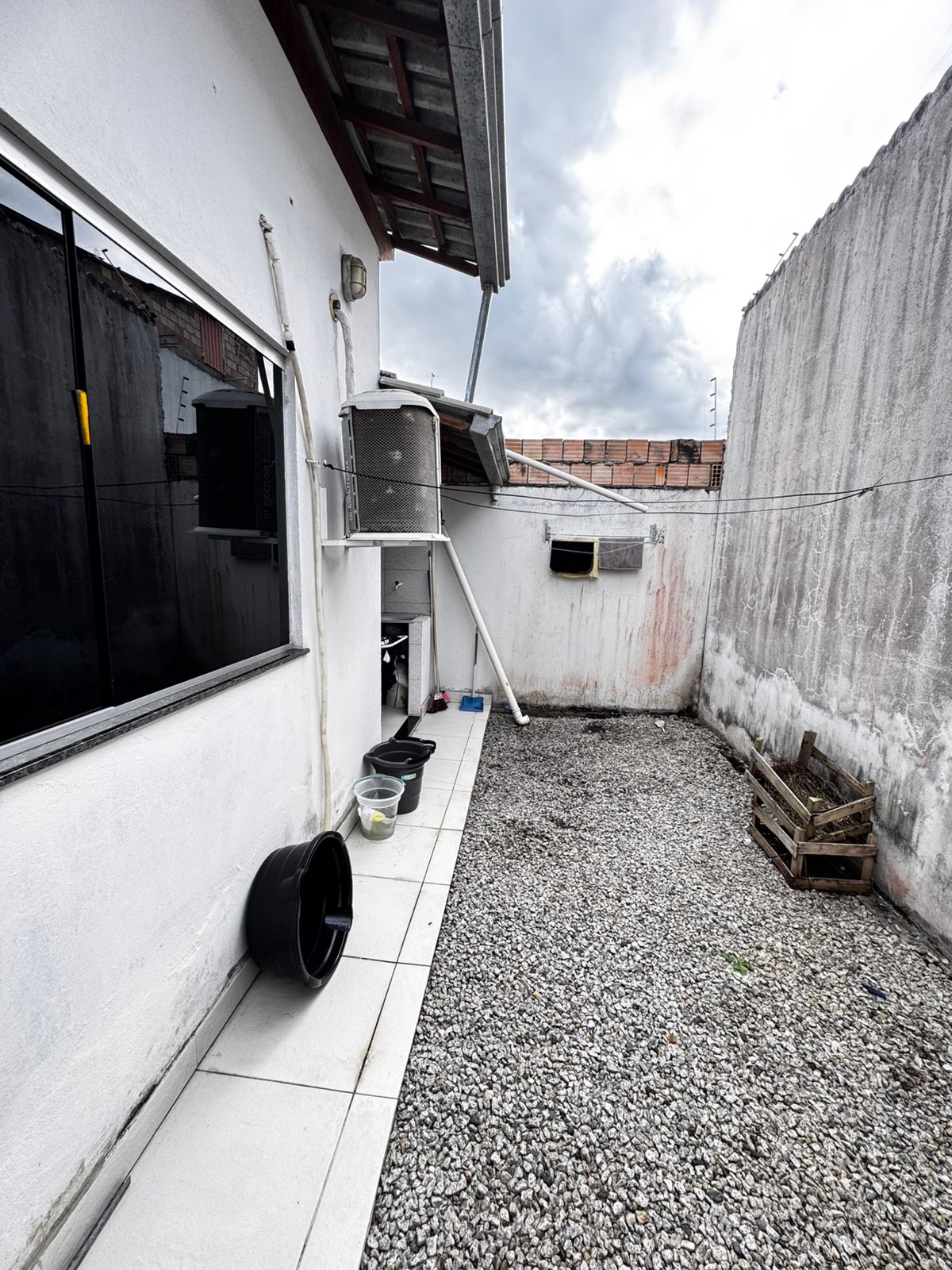 Vende Bela Casa no Antares