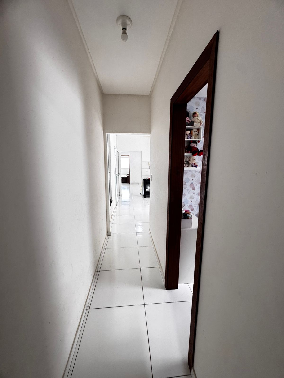 Vende Bela Casa no Antares