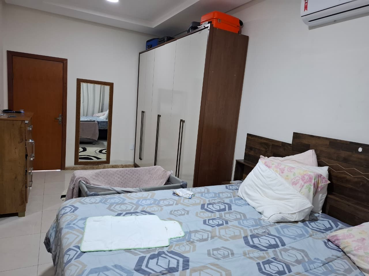 Vende casa no Colonial