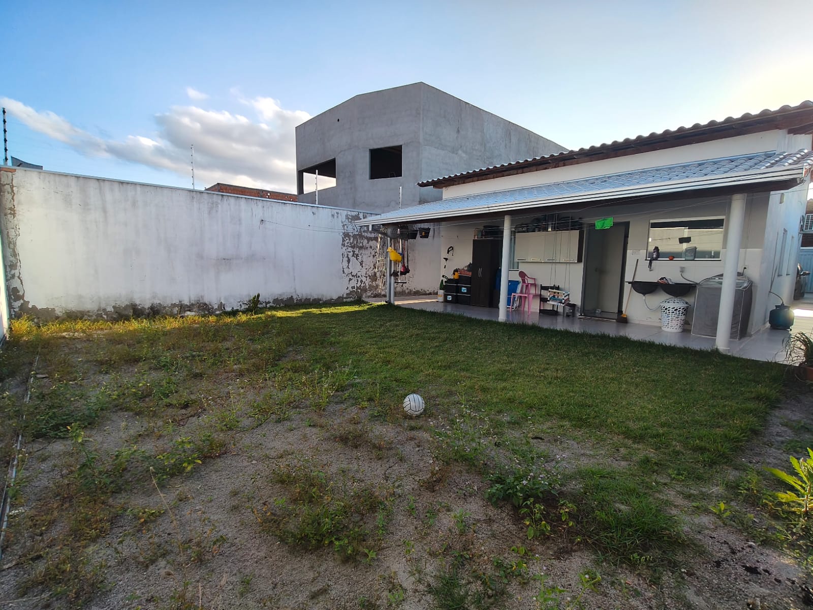 Excelente Casa no Colonial 
