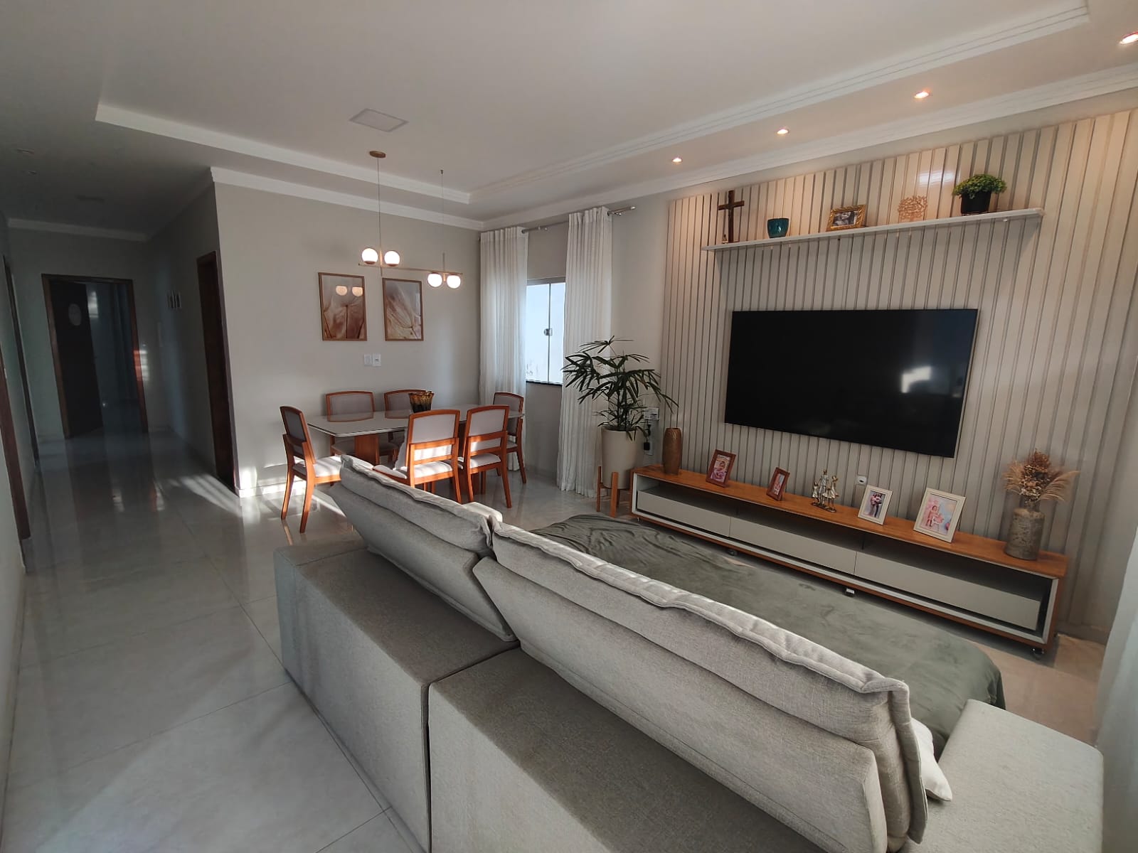 Excelente Casa no Colonial 
