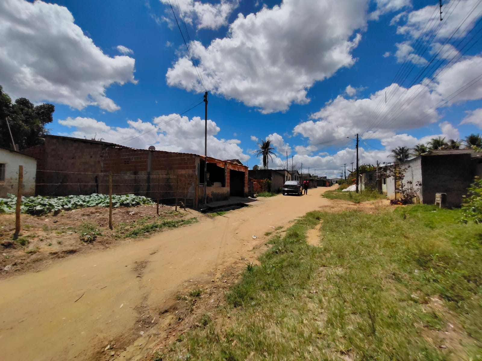 Excelente terreno no Distrito da Colônia 