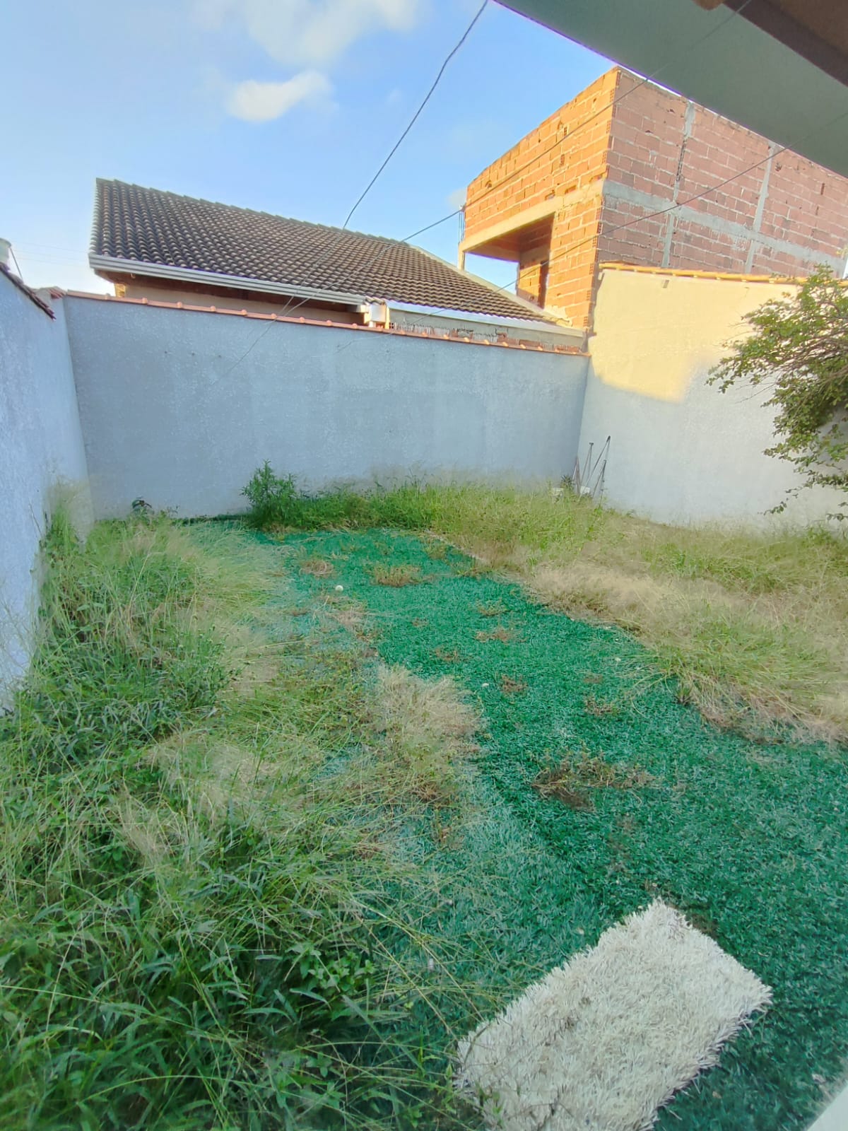 Aluga Casa no Bairro Santa Rita 
