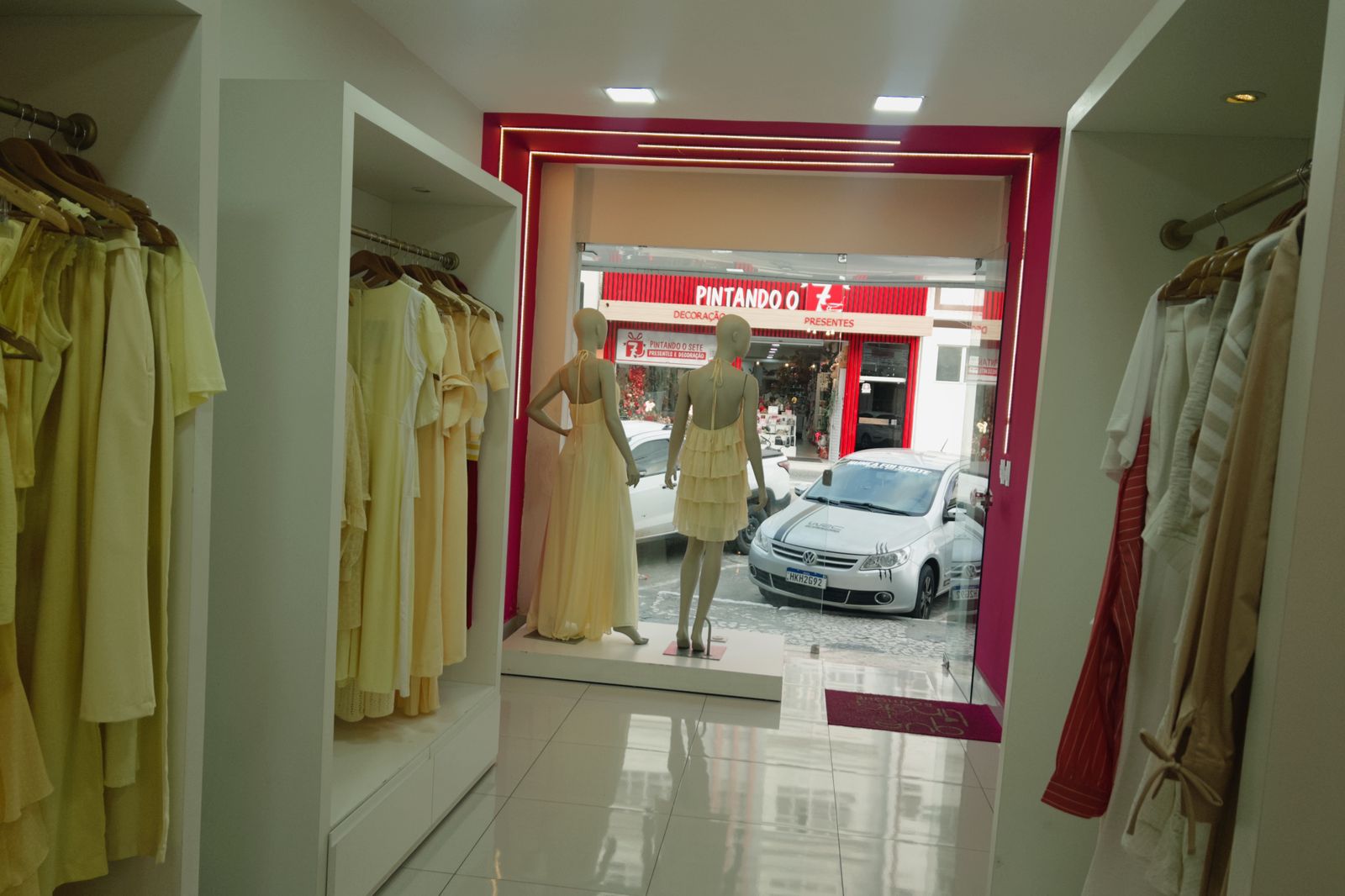 Vende loja no Centro de Eunápolis.