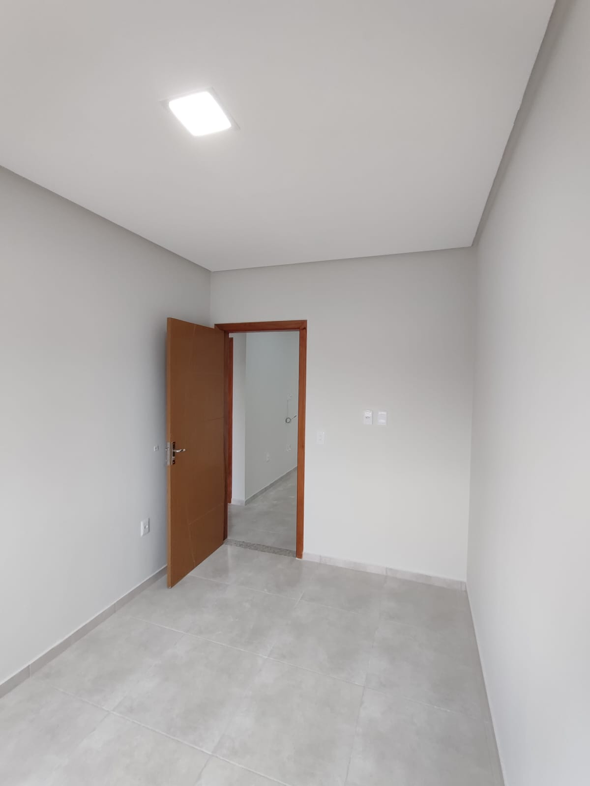 Aluga Apartamento Novo no Santa Lúcia