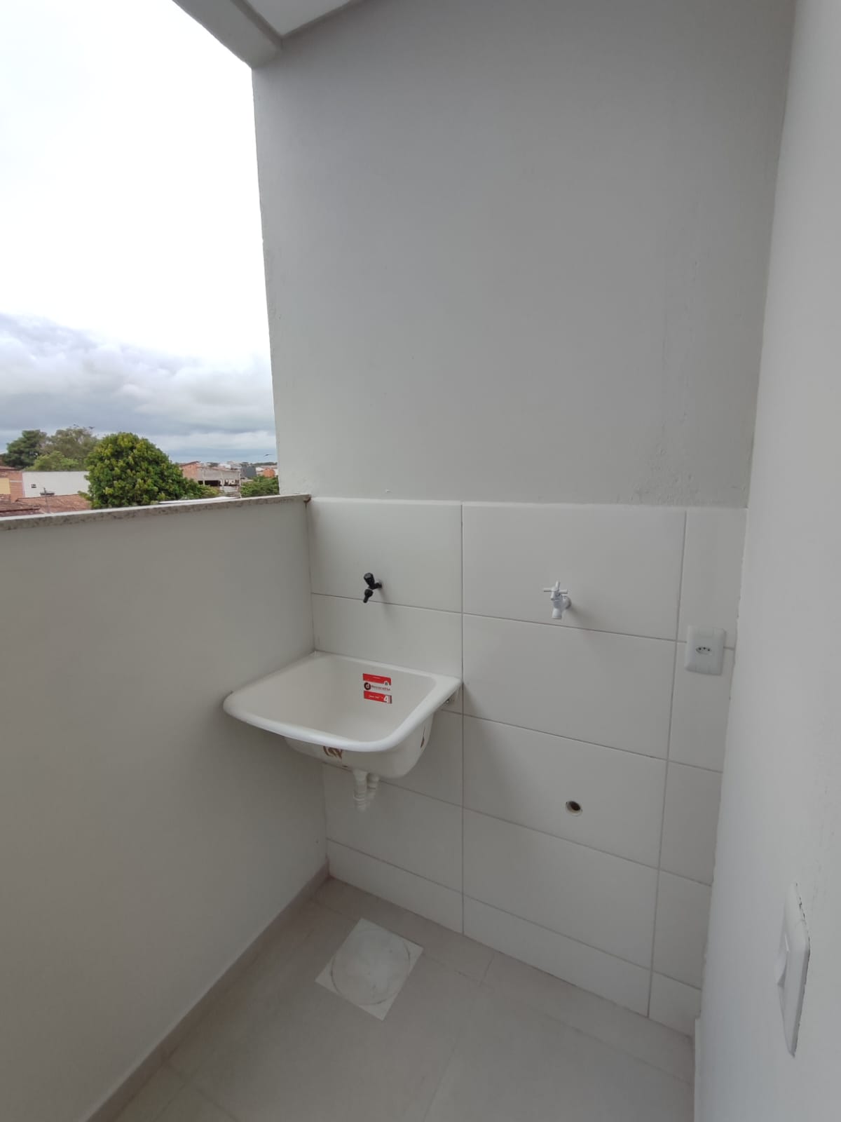 Aluga Apartamento Novo no Santa Lúcia