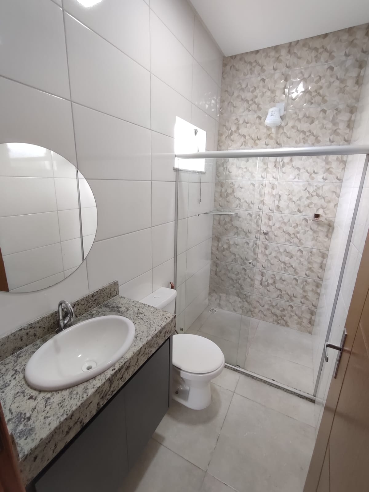 Aluga Apartamento Novo no Santa Lúcia