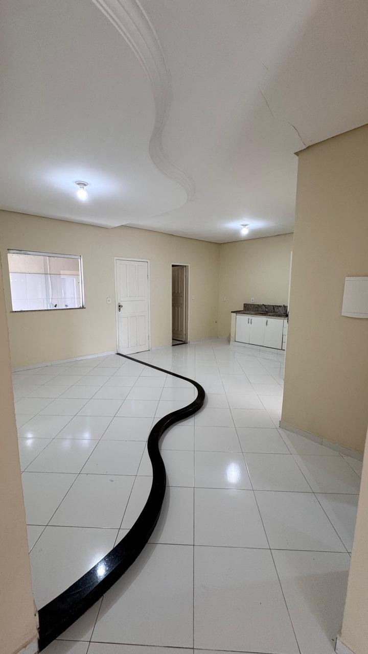 Aluga-se Casa no Centauro