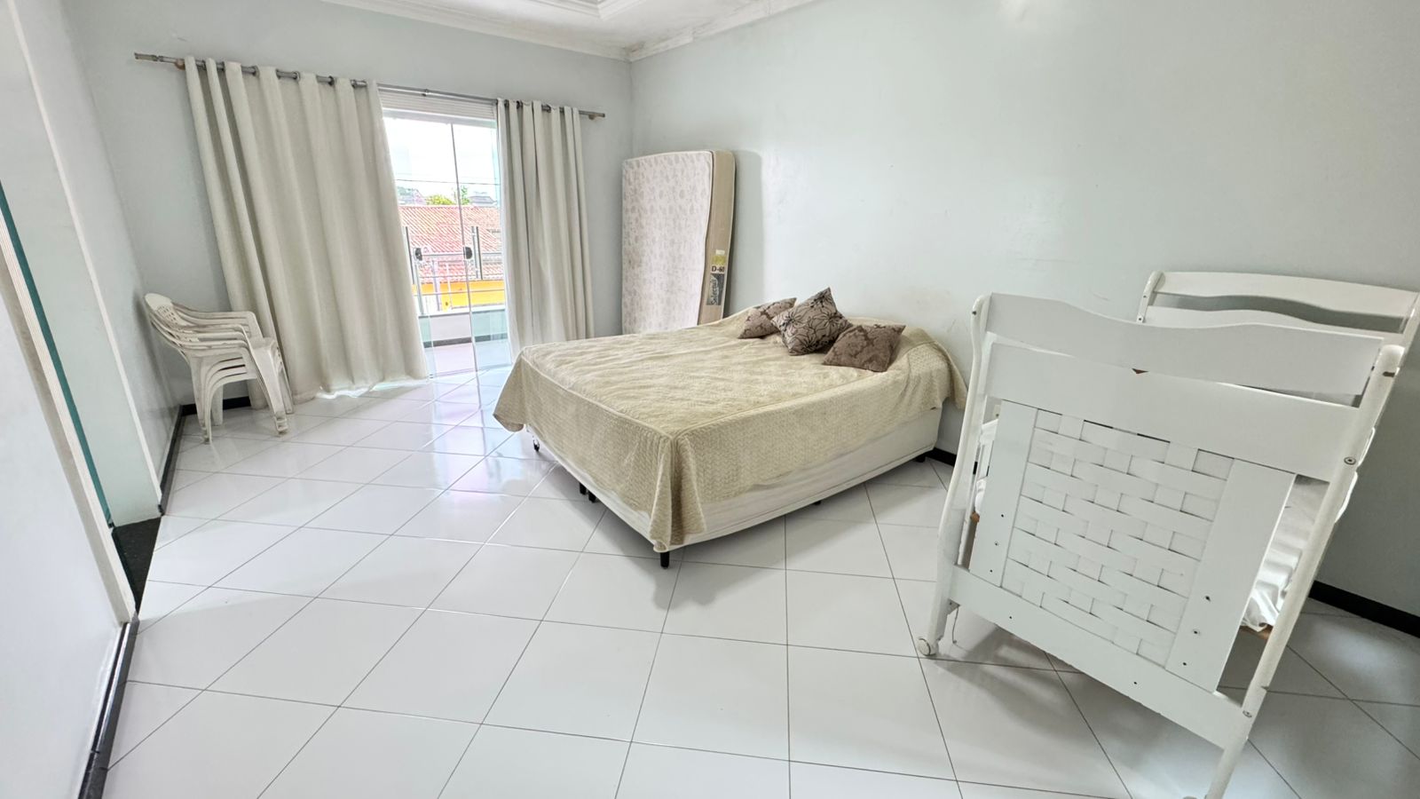 Vende Duplex Bairro Antares 