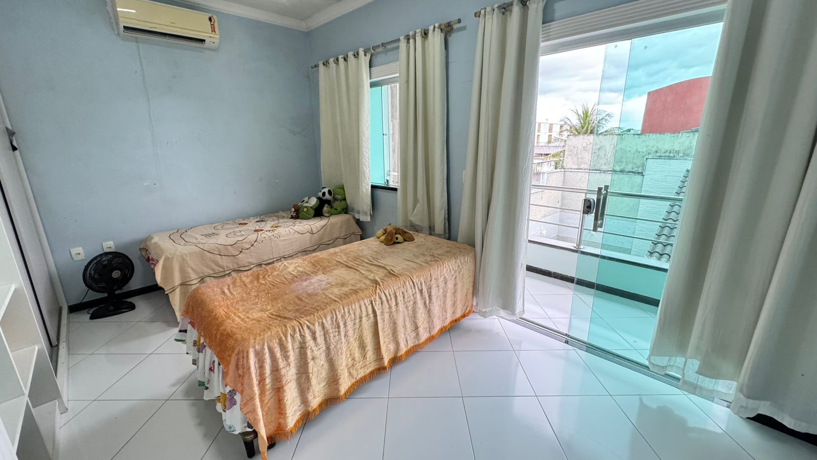 Vende Duplex Bairro Antares 