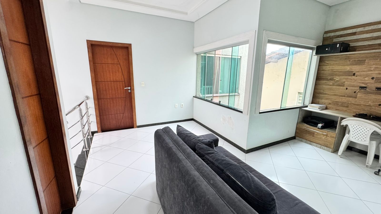 Vende Duplex Bairro Antares 