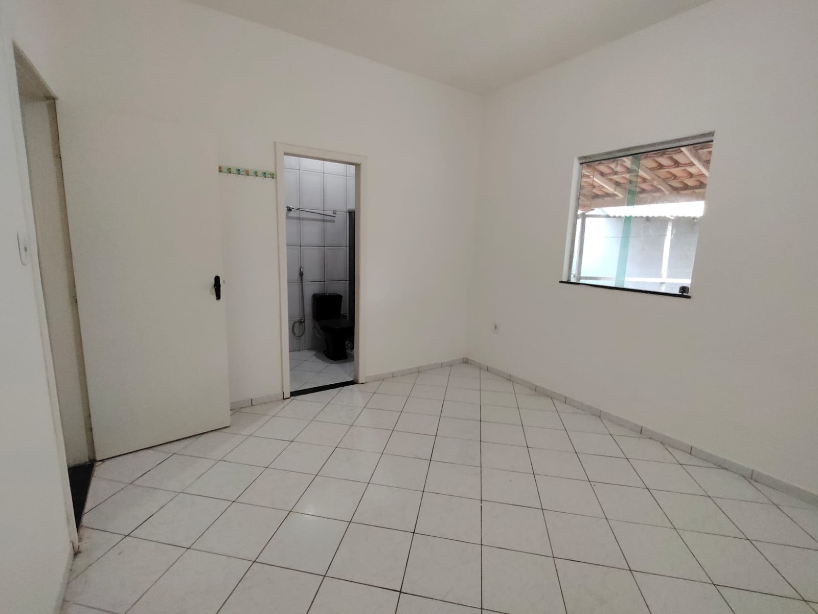 Vende Casa no Colonial 