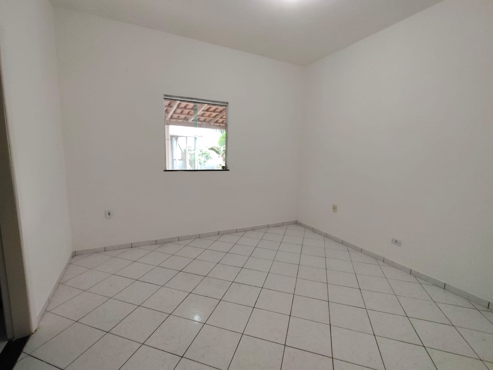 Vende Casa no Colonial 