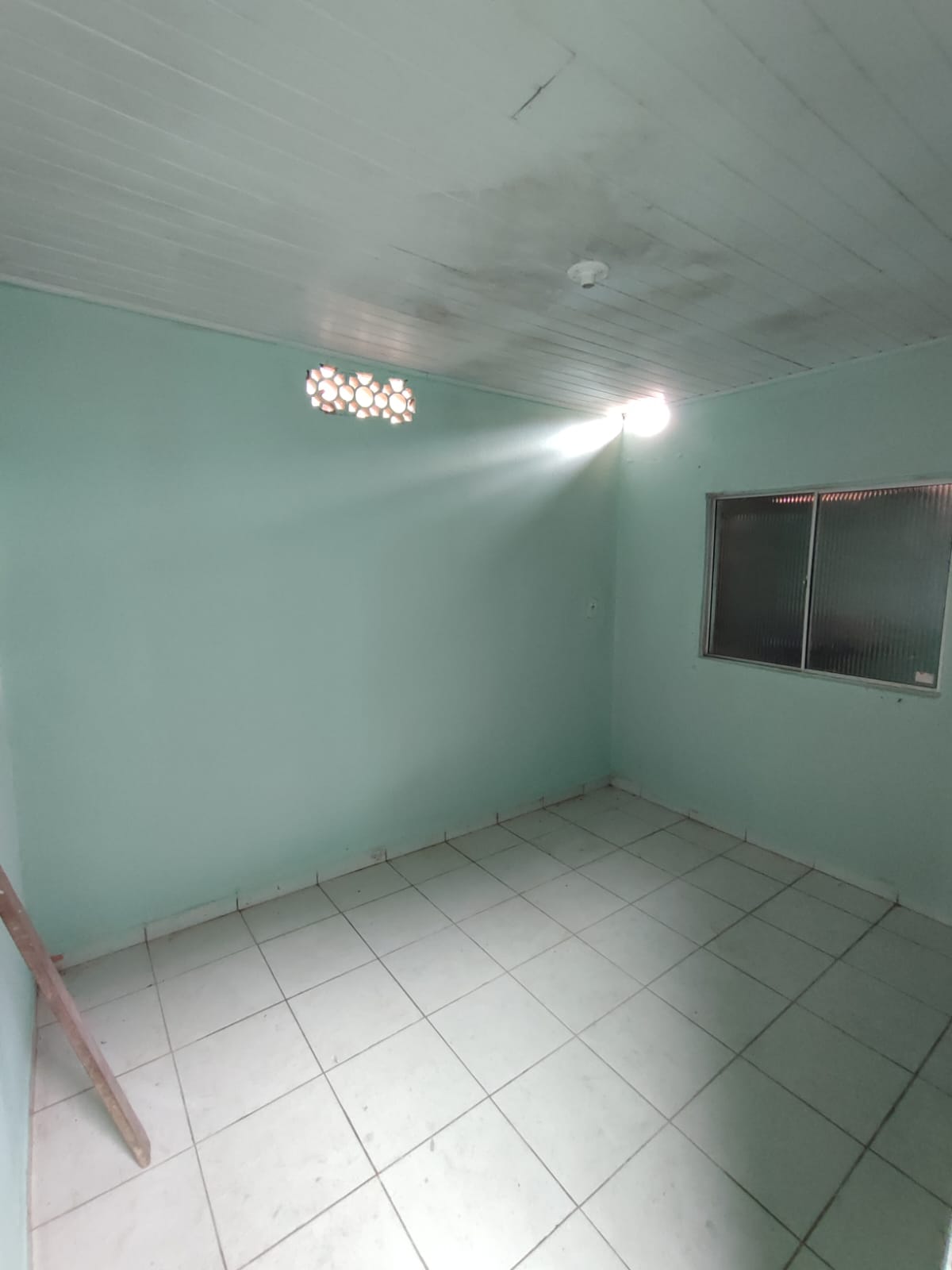 Vende Casa no bairro Moises Reis