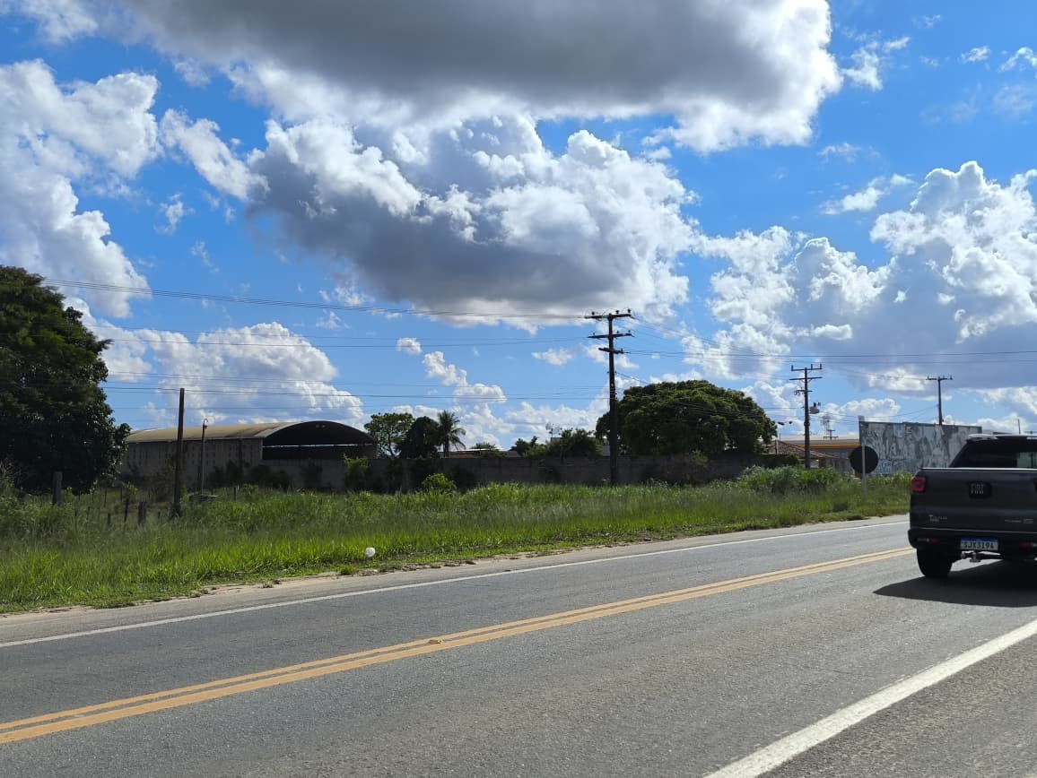 VENDE ÁREA NA BR 367