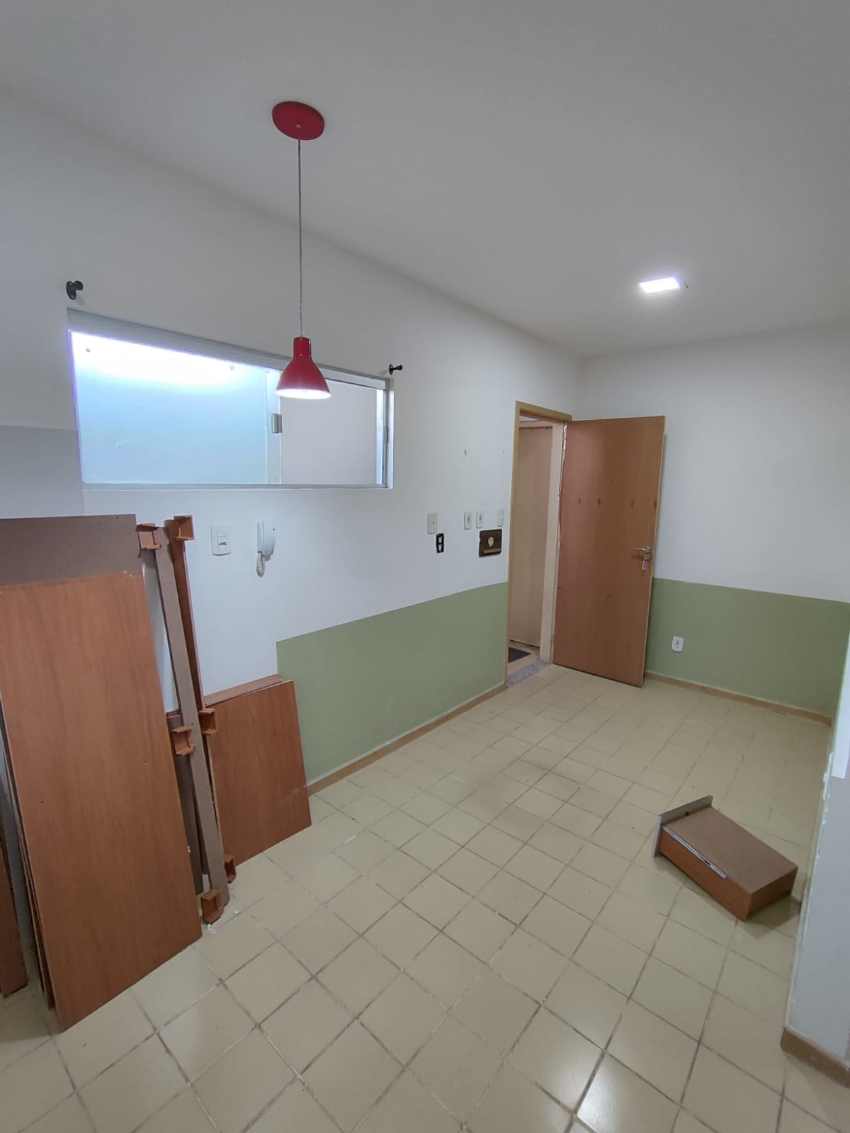 Kitnet - Locação, Centro, Eunápolis, BA