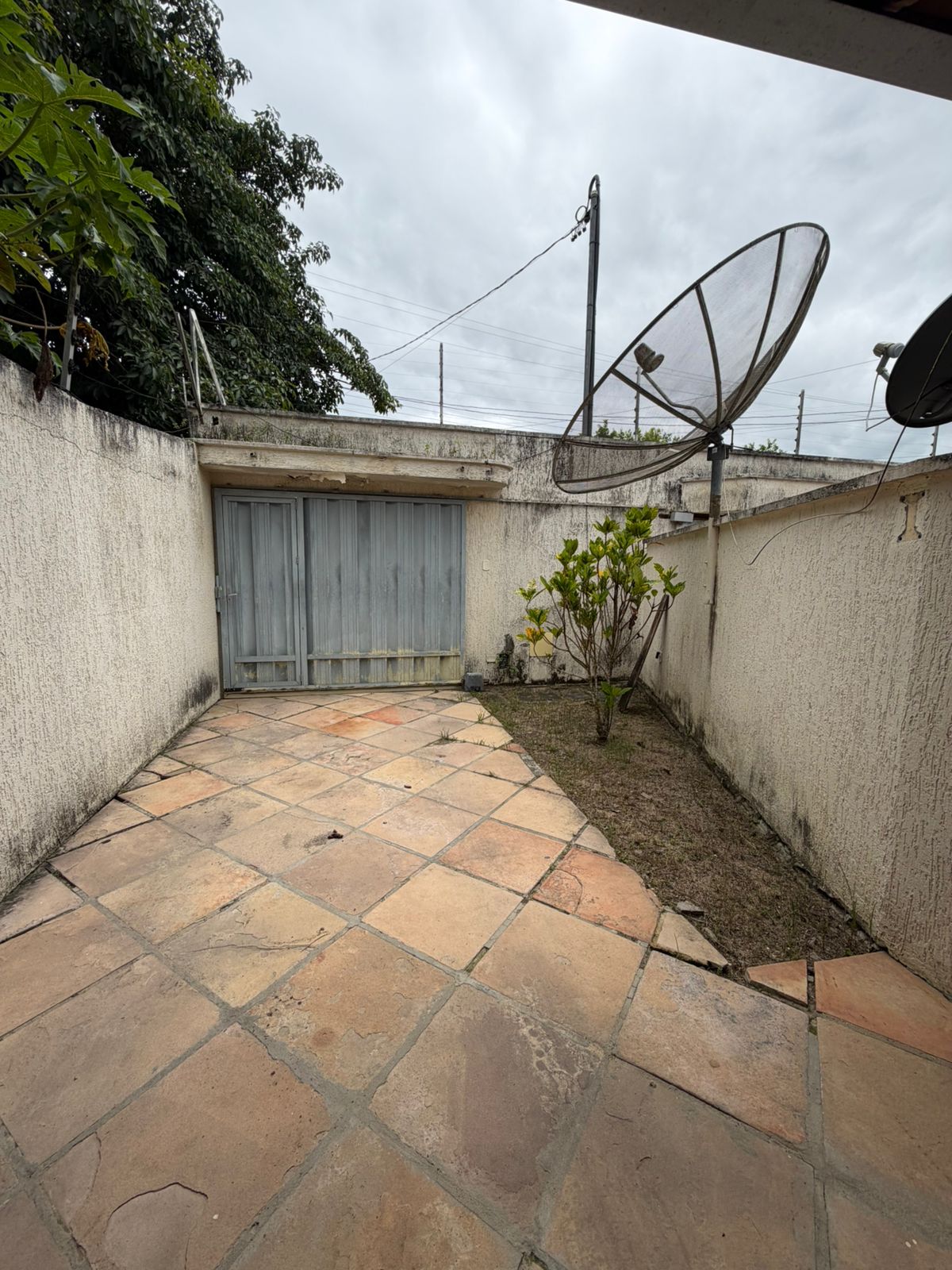 Aluga apartamento  Vivendas Costa azul 