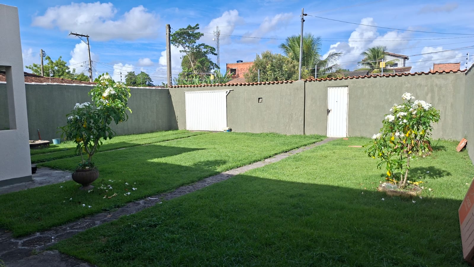 Maravilhosa Casa no Santa Isabel em Eunápolis Usado