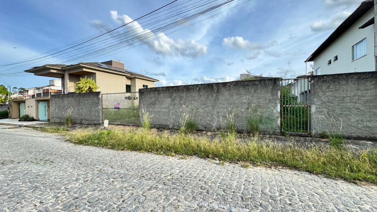 Vende Excelente Terreno no Residencial Alamar em Eunápolis 