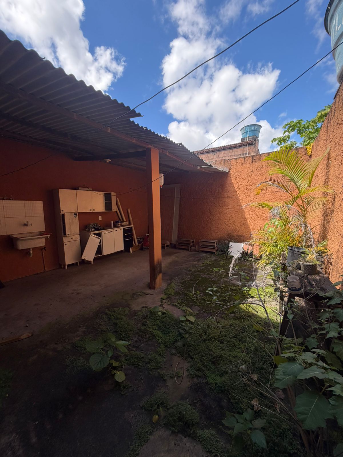 Aluga ou vende – Prédio Comercial no Pequi