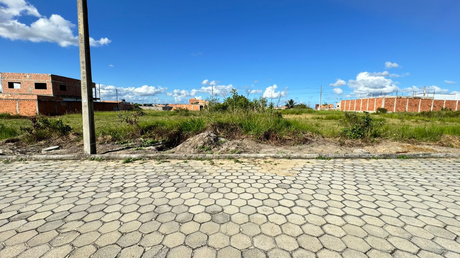 Vende terreno no Bairro Jardim América 3 