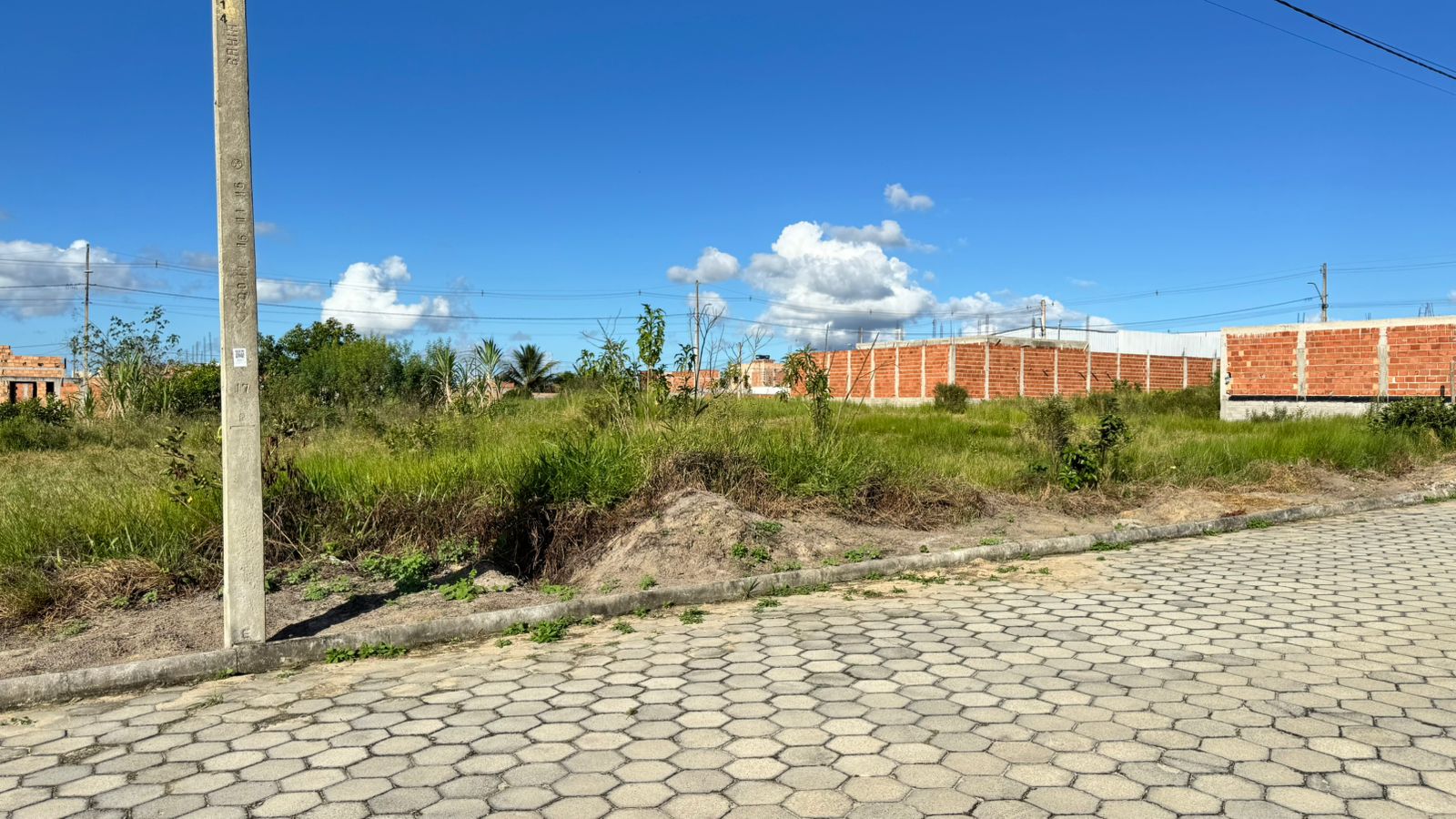 Vende terreno no Bairro Jardim América 3 
