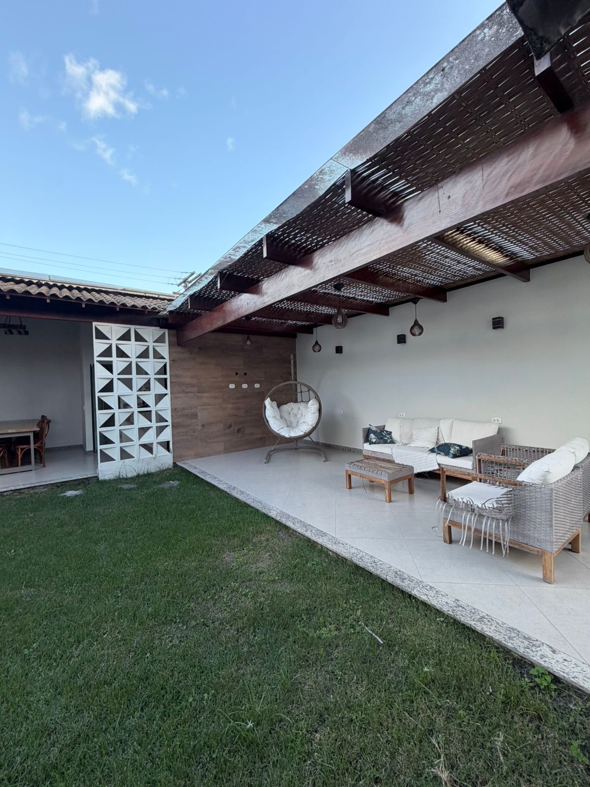 Aconchegante Casa no URBIS I em Eunápolis BA