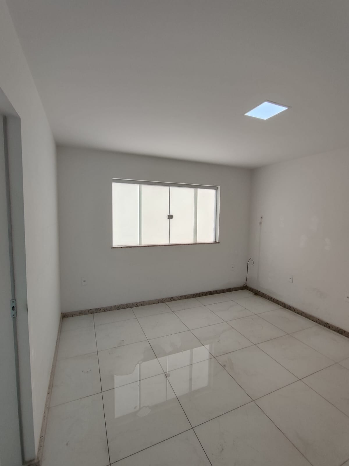 Sala comercial - Locação, Centro, Eunápolis, BA