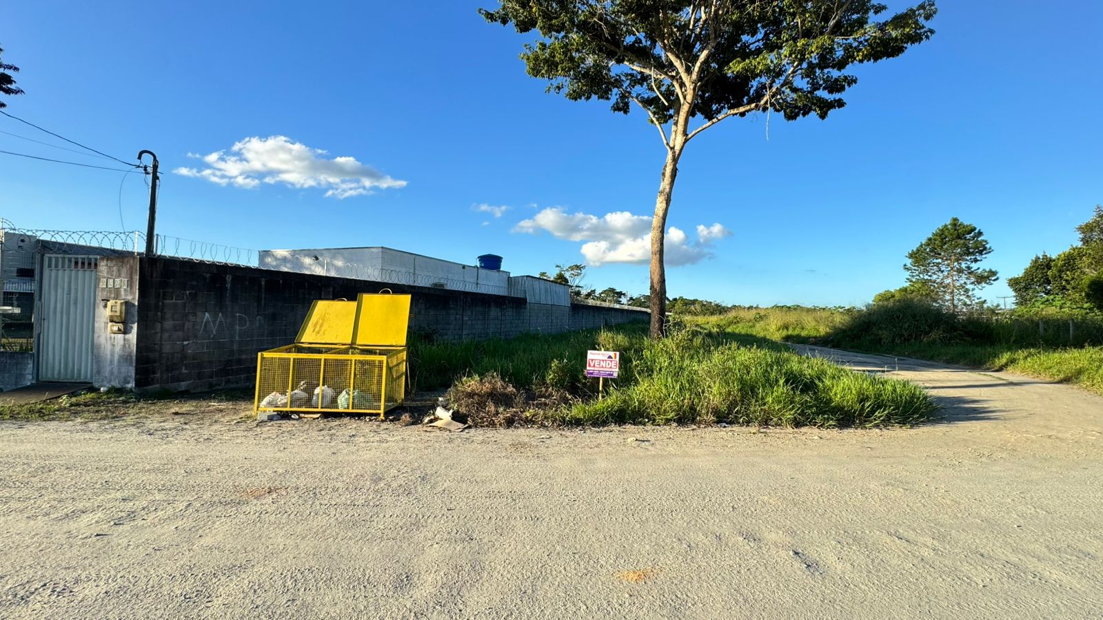 VENDE TERRENO NA BR 101