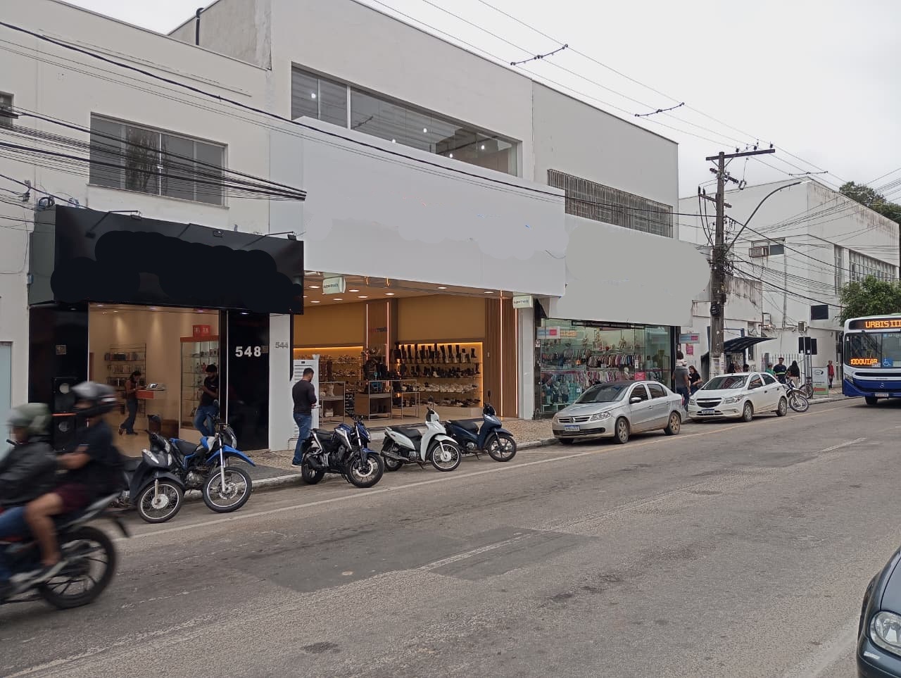 Aluga Duas Salas Comerciais  Av. Porto Seguro Centro