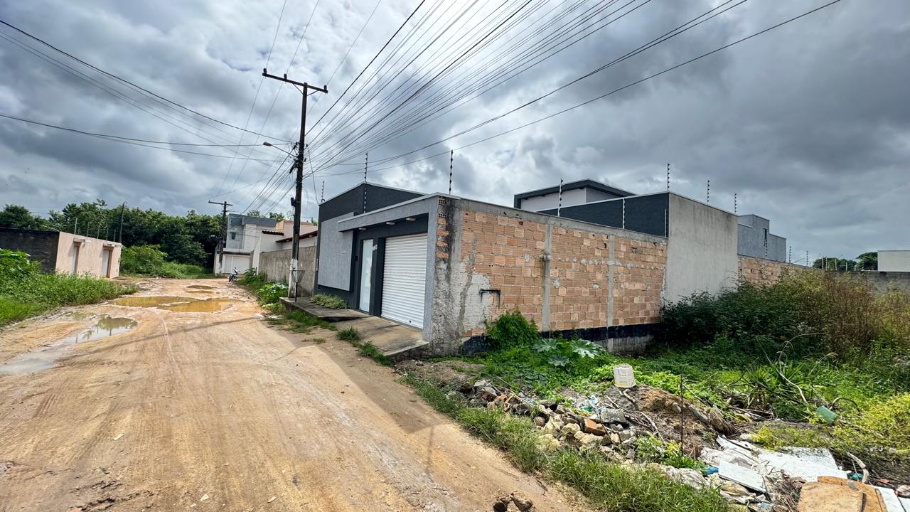 VENDE TERRENO NO BAIRRO COLONIAL