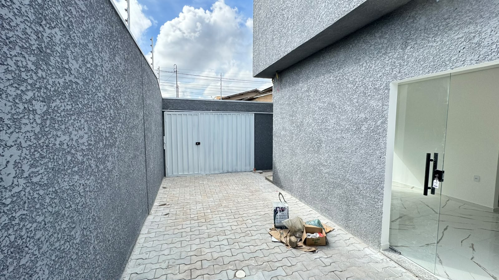 Vende Duplex no Bairro Colonial