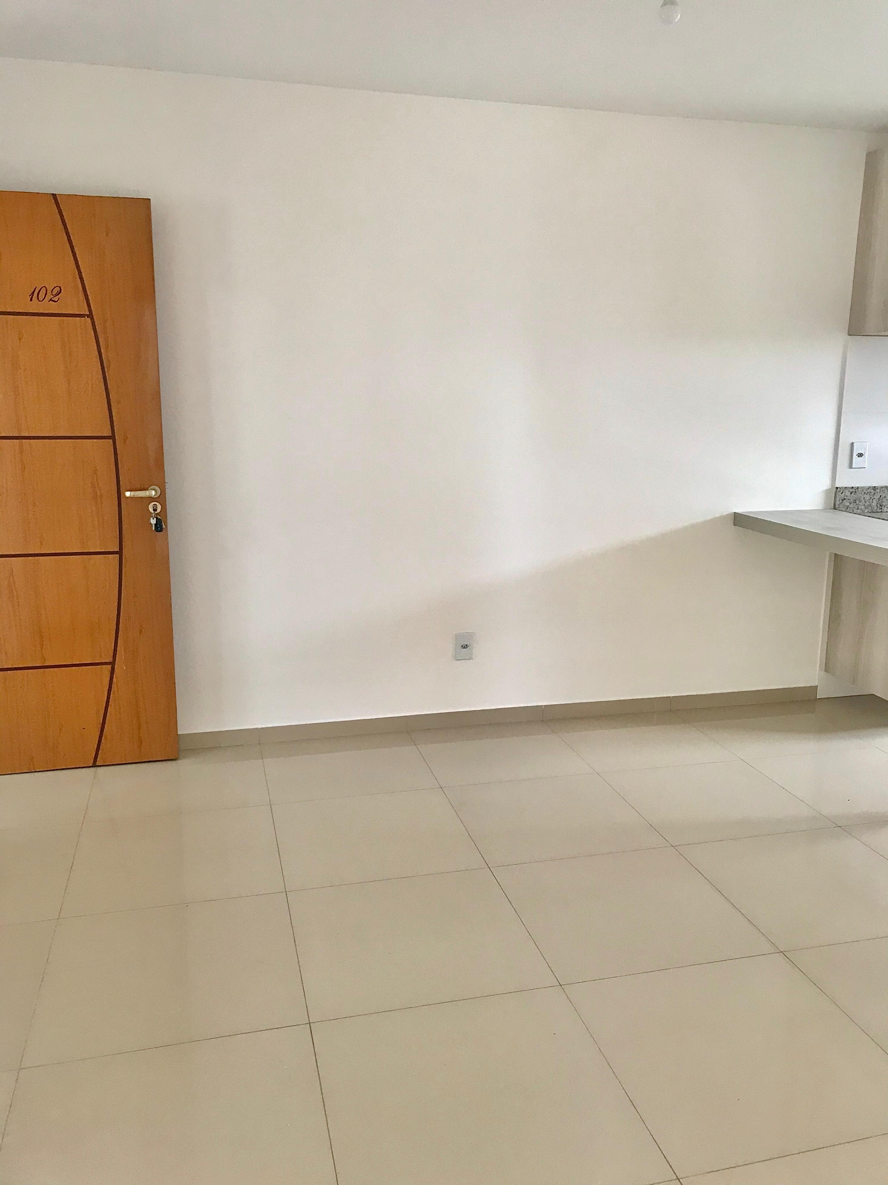 Aluga Apartamento com 3/4 no Jardins das Acácias